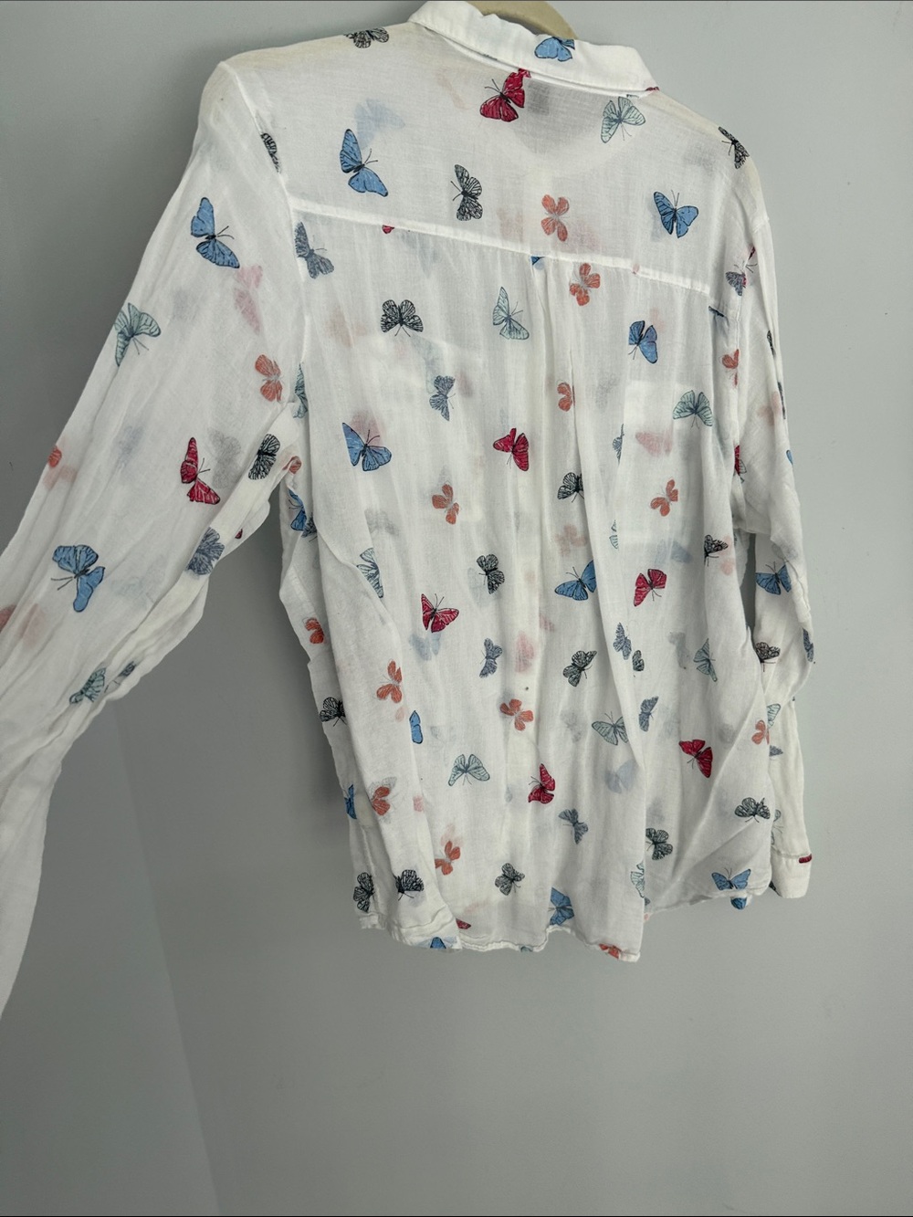 GAP White Button-Up Blouse with Multicolor Butterfly Print - Picture 5 of 6